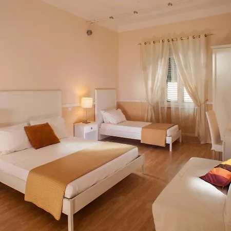 Domus Liberius - 4* Рим