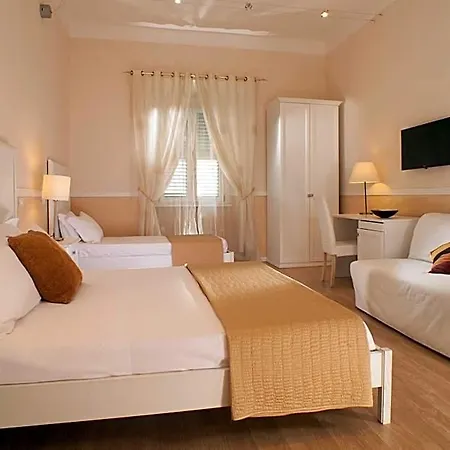 Domus Liberius - Bed & Breakfast 4*
